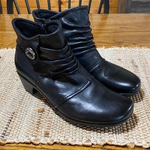 Earth Origins ankle boots